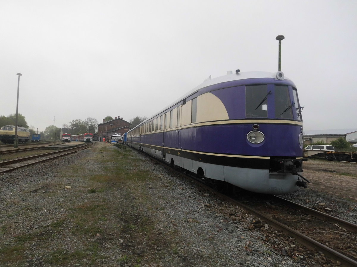 SVT 137 234 im Bahnhof Egeln am 6.5.17