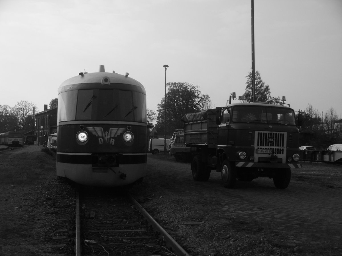 SVT 137 234 mit einem W50 LA in Egeln am 6.5.17