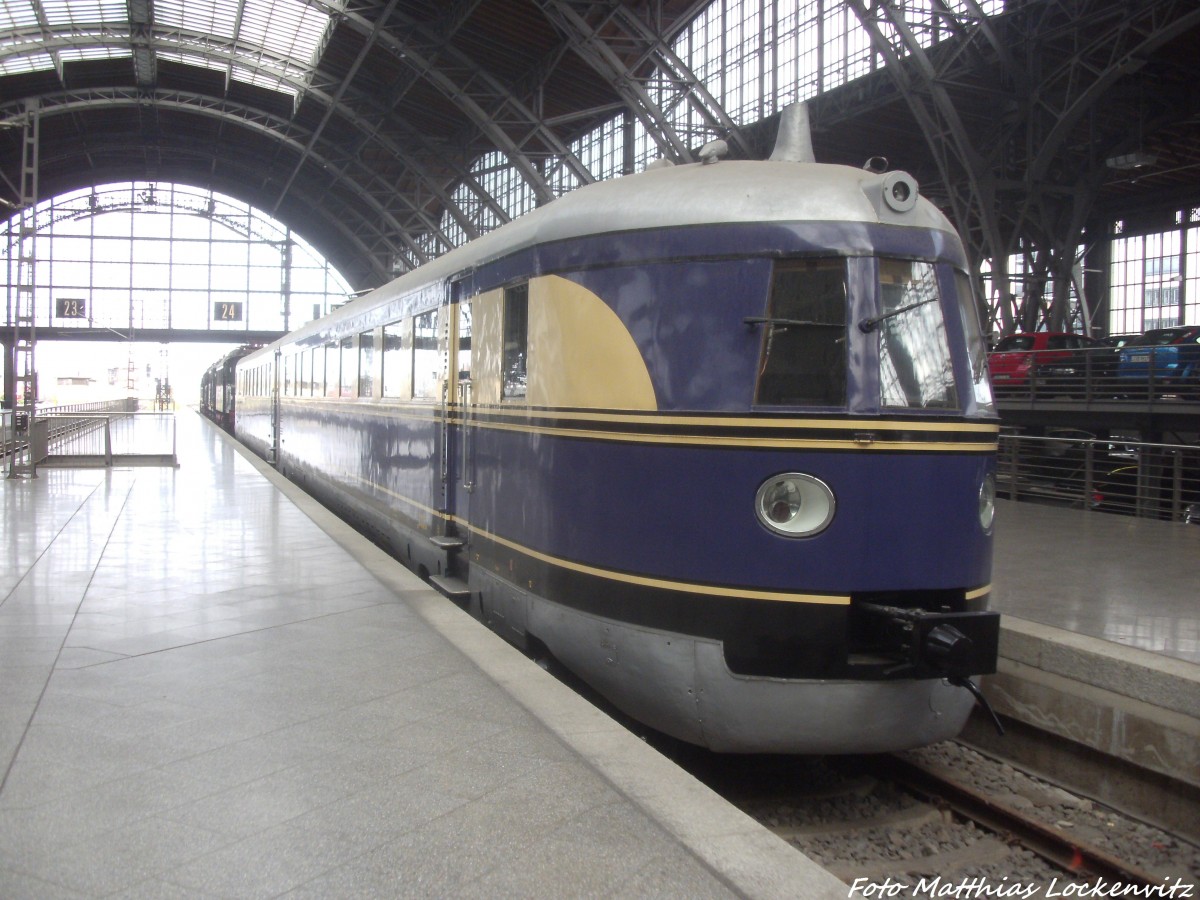 SVT 137 abgestellt auf dem Museumsgleis im Bahnhof Leipzig Hbf am 8.9.14