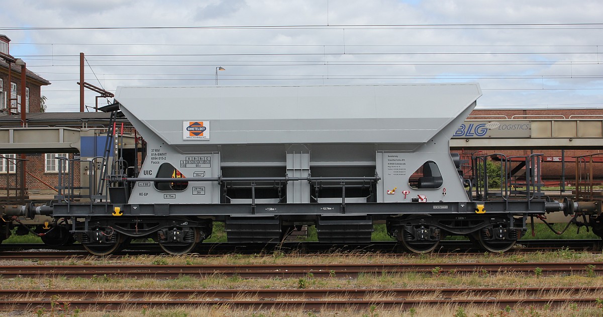 Swietelsky 4-achsiger Selbstentladewagen der Gattung Faccs registriert unter 3781 6994 015-2 A-SWIVT. Pattburg 02.07.2019