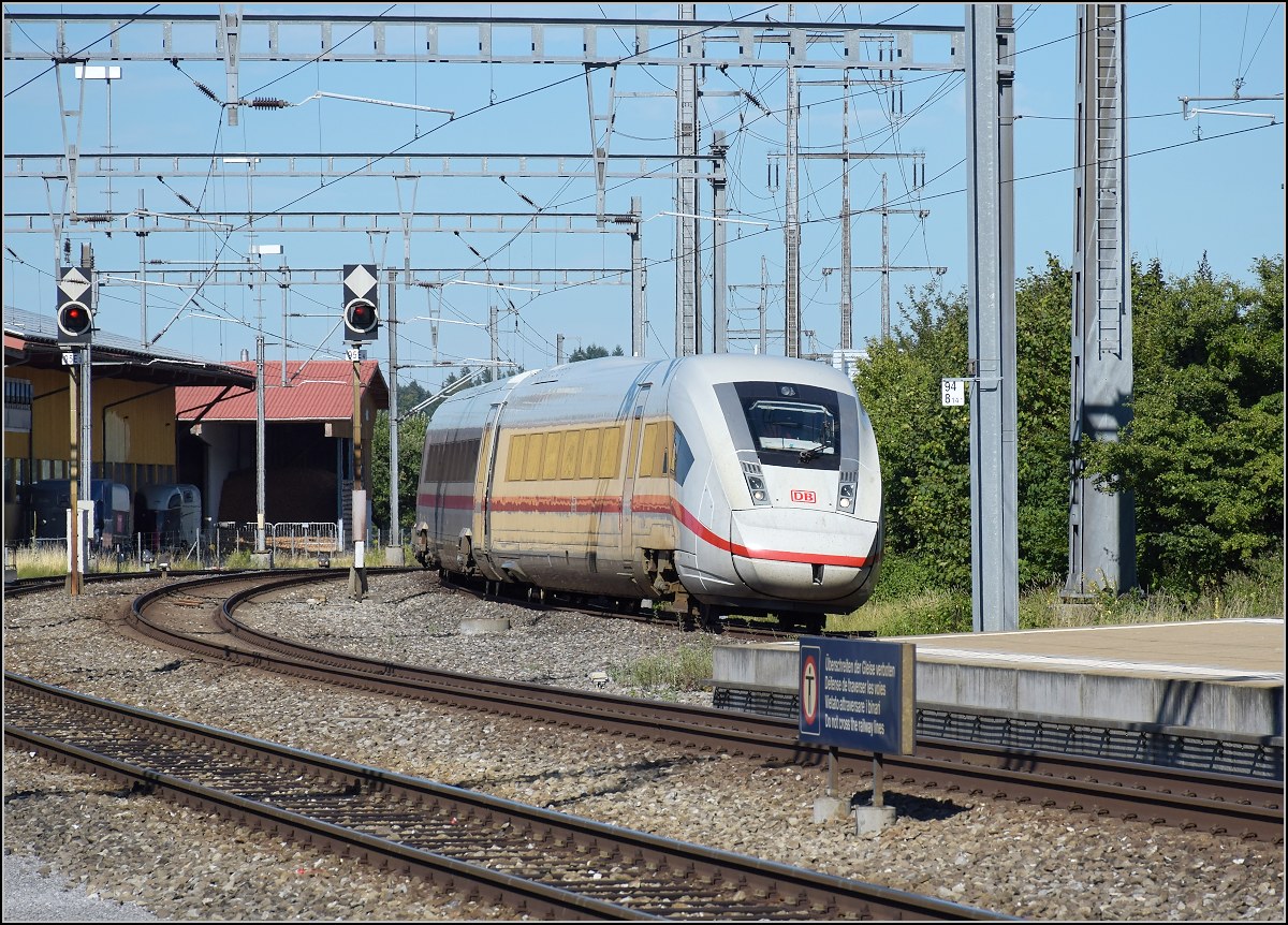 Testfahrt des IC4 nach Bern, 412 004-0. Hier bei Durchfahrt in Schönbühl. Juli 2017.