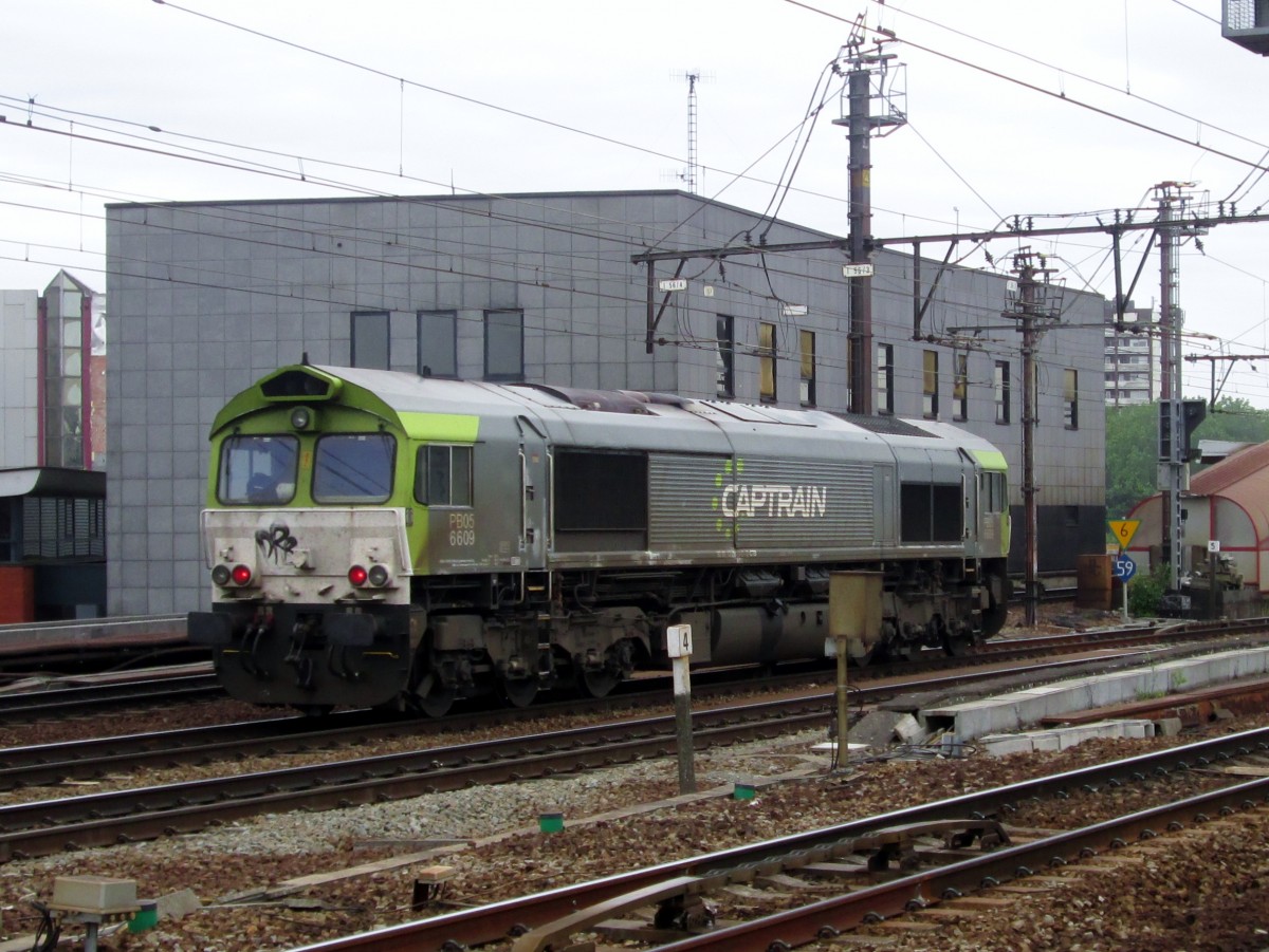 Tfzf von CapTrain PB05 in Antwerpen-Berchem am 22 Mai 2014.