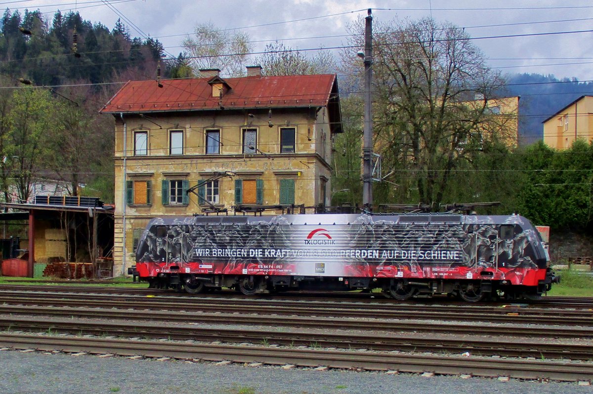 TXLogistik 189 997 lauft am 4 April 2017 um in Kufstein.