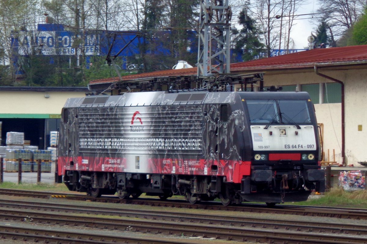 TXLogistik 189 997 lauft am 4 April 2017 um in Kufstein.