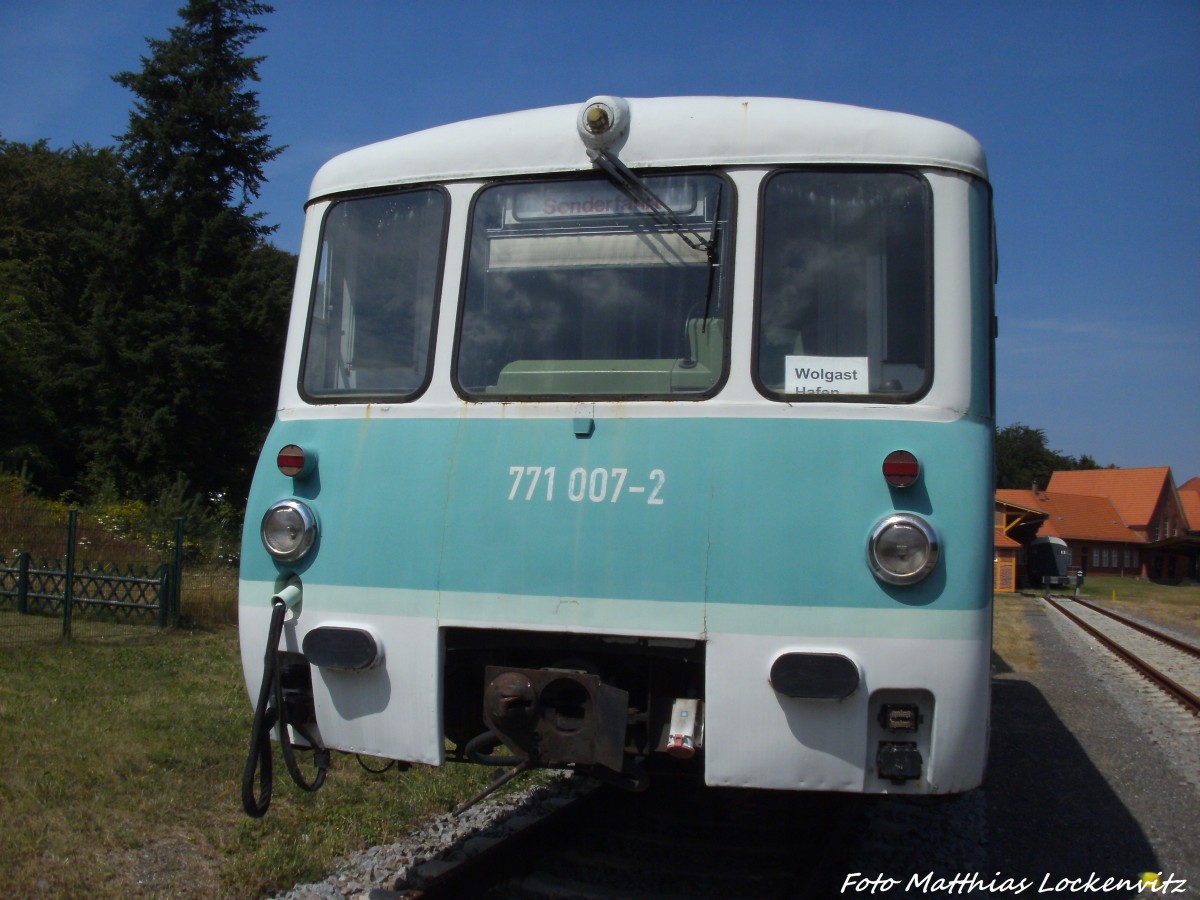 UBB 771 007-2 abgestellt im Bahnhof Seebad Heringsdorf am 25.7.14