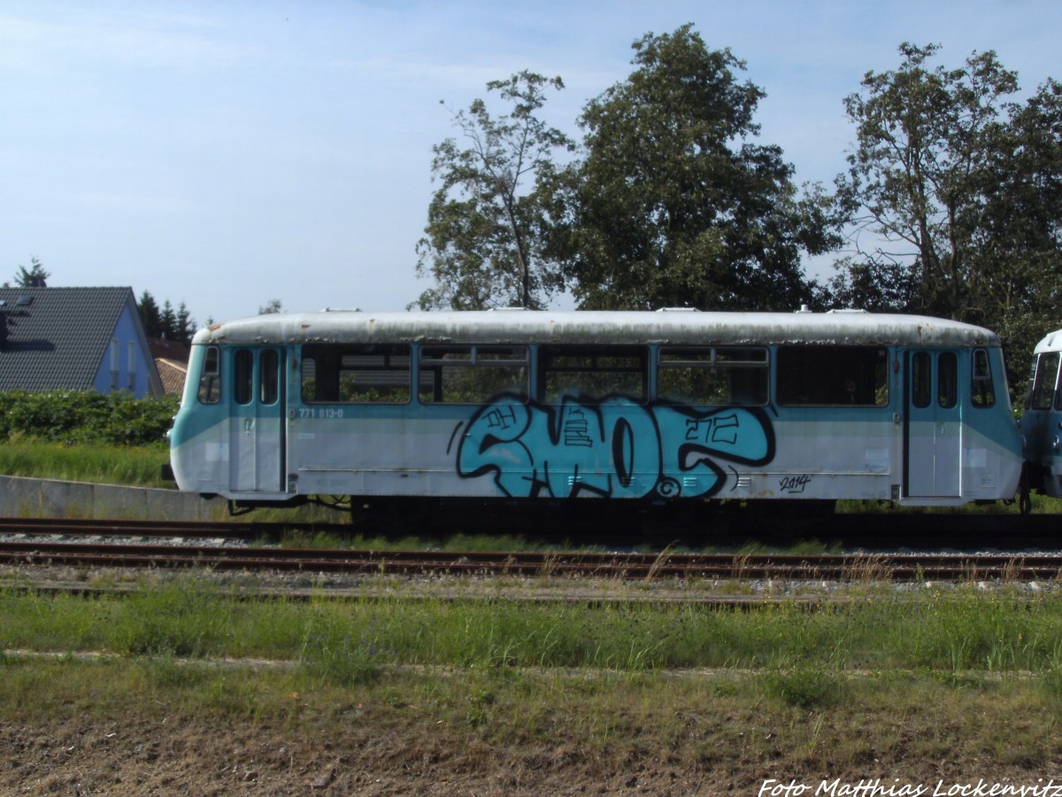 UBB 771 013 abgestellt im Bahnhof Zinnowitz am 25.7.14