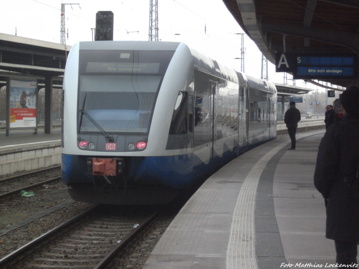 UBB GTW 2/6 aus Barth im Bahnhof Stralsund Hbf am 12.12.13