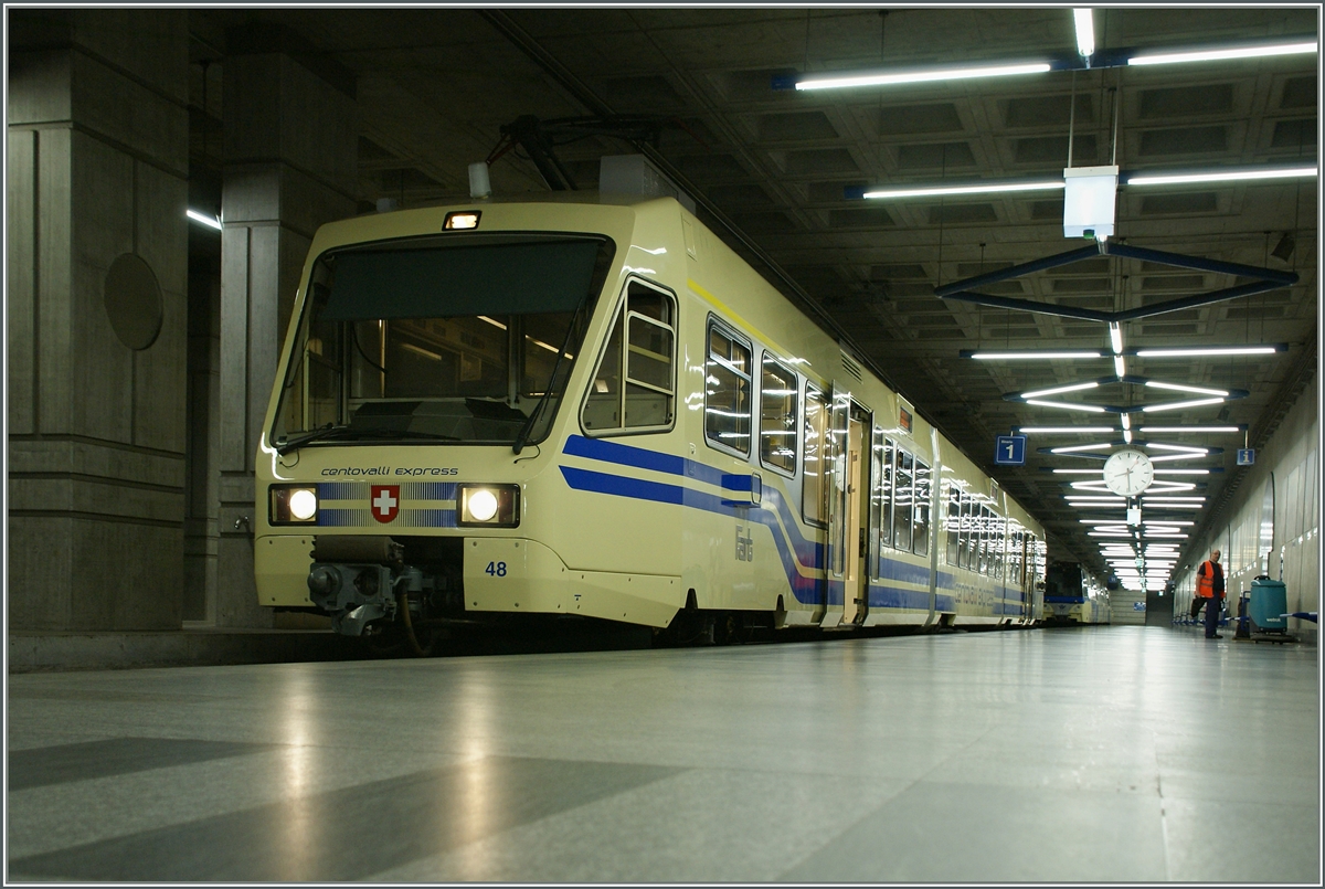 Unspektakulär und klinisch sauber zeigt sich der unterirdische Bahnhof der FART in Locano.
19. Sept. 2013