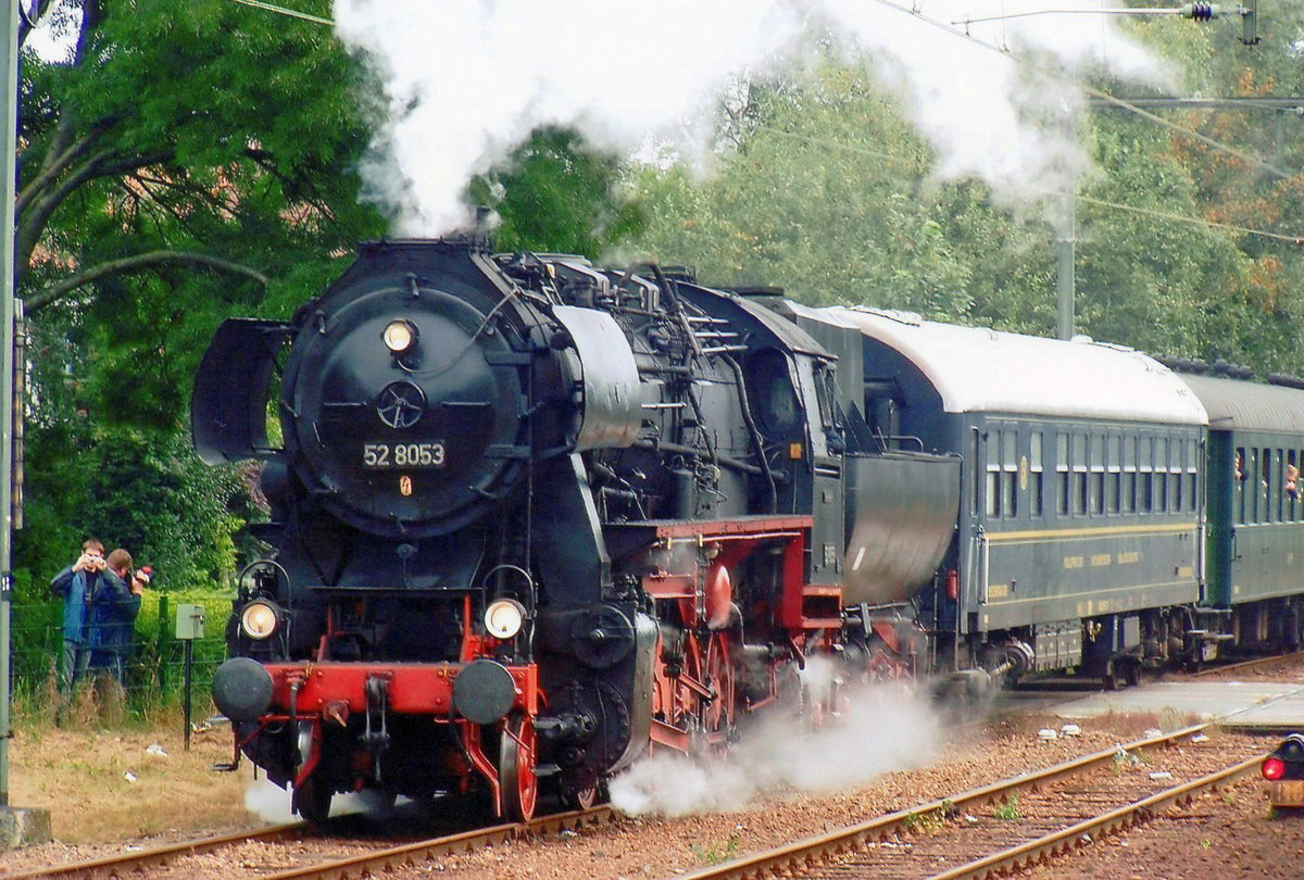 VSM 52 8053 treft am 2 September 2012 in Dieren ein.