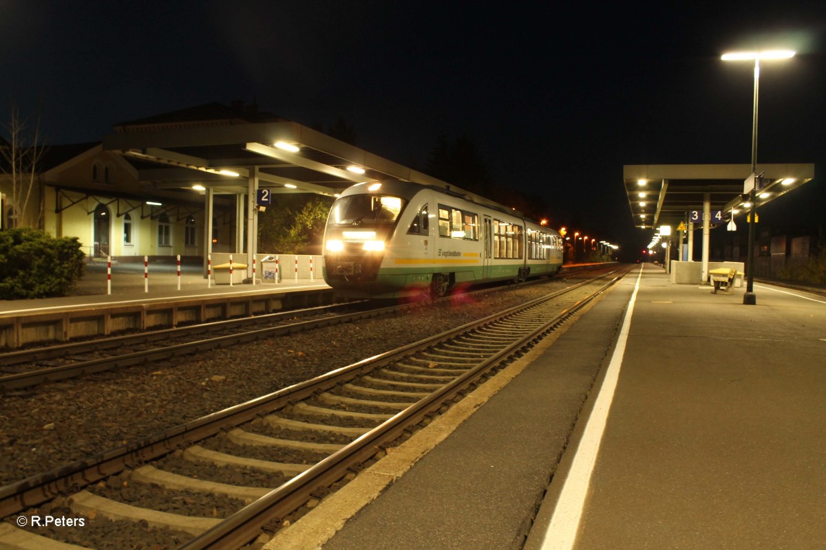 VT17 als VBG81131 Marktredwitz - Regensburg in Wiesau. 31.10.13