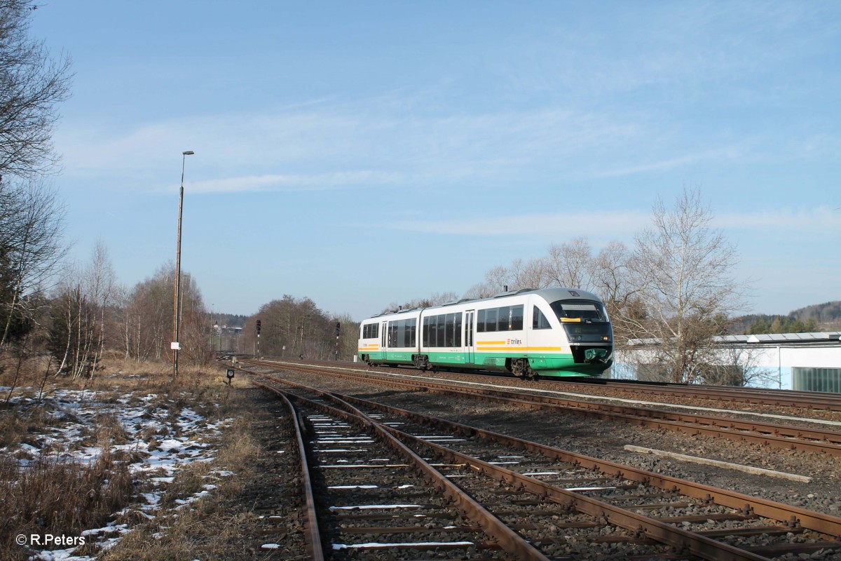 VT18 als OPB79723 Marktredwitz - Regensburg bei der Einfahrt in Pechbrunn. 27.02.16