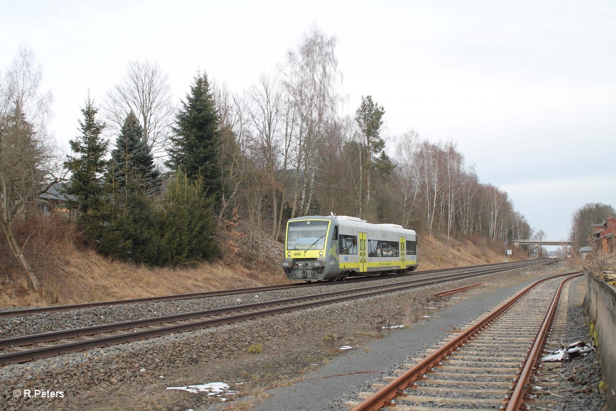 VT650 727 als ag84576 Hof - Kirchenlaibach in Waldershof. 05.03.16