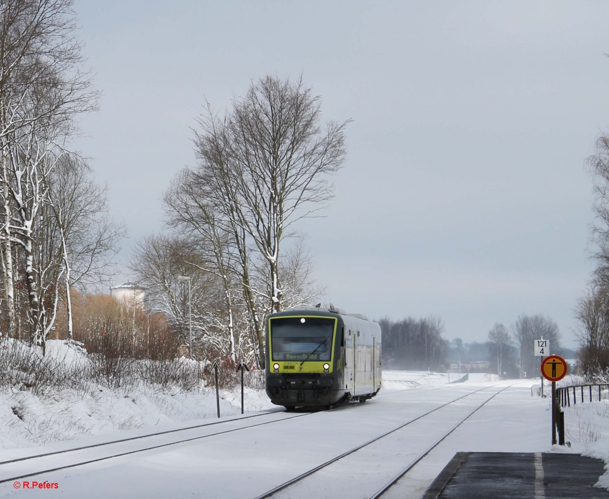 VT650.706 als ag84536 Hof - Bayreuth in Waldershof. 01.02.15