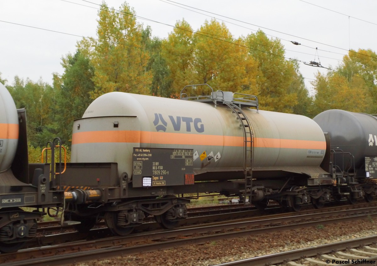 VTG Zagns 7809 209 mit Ladung Chlor im BASF-Shuttle, 09.10.2013.