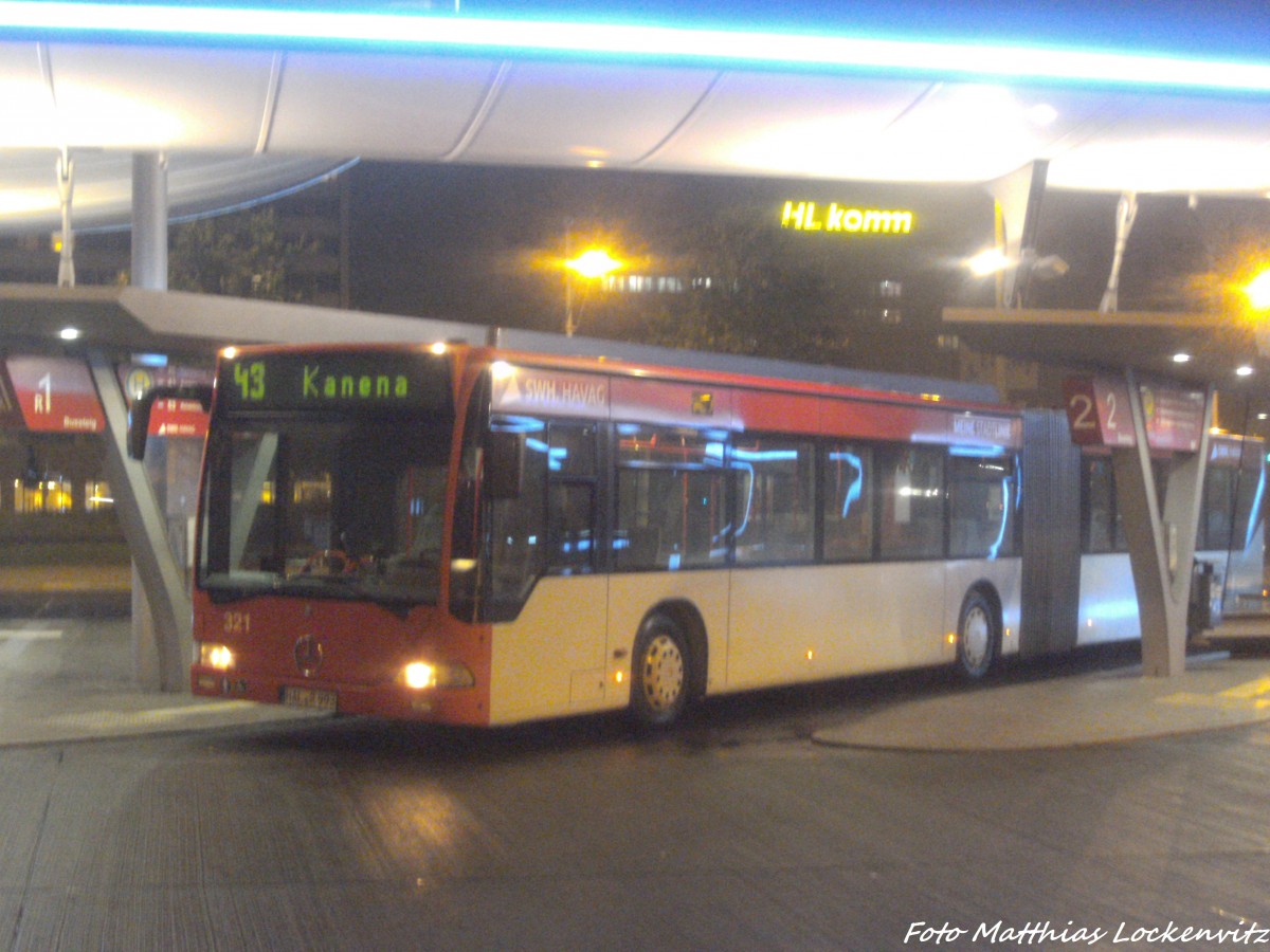 Wagen 321 der HAVAG als Linie 43 mit ziel Kanena im ZOB Halle (Saale) am 13.9.14