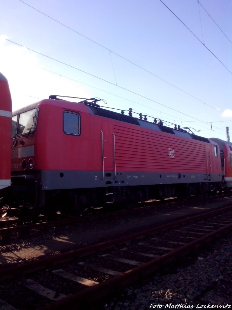 Z-Gestellte 143 562 abgestellt im Bahnhof Halle-Nietleben am 8.11.14