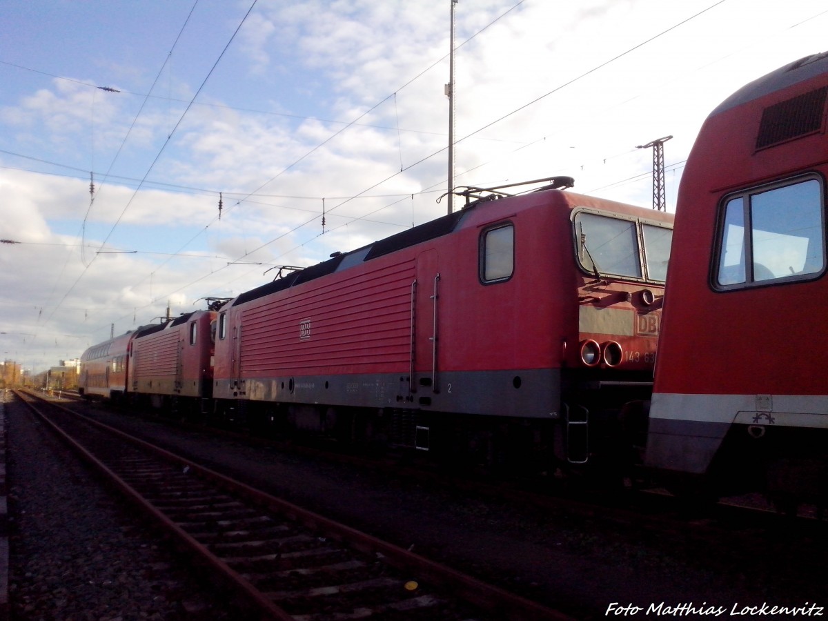 Z-Gestellte 143 63X abgestellt im Bahnhof Halle-Nietleben am 8.11.14