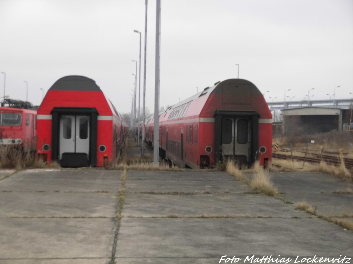 Z-gestellte Dostos und Halberstdter aus Halle (Saale), Erfurt, Leipzig, Magdeburg und Bremen abgestellt in Mukran/Rgen am 2.1.16