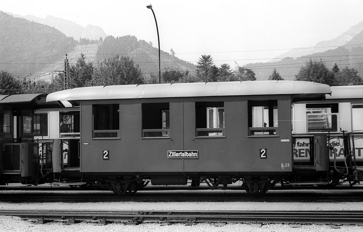 Zillertalbahn Personenwagen Bi 23 Jenbach 01.08.1978