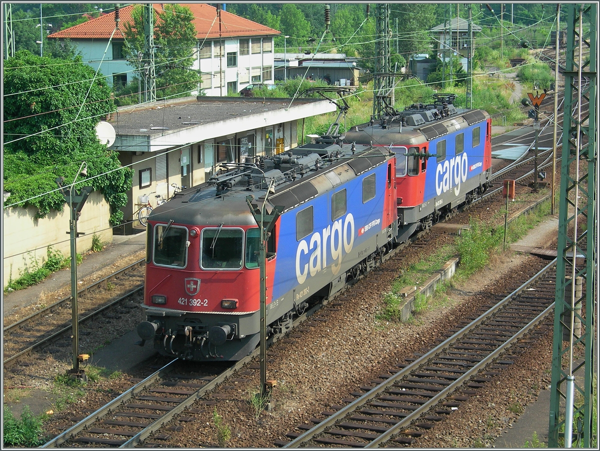 Zwei SBB Re 421 in Weil am Rhein. 
5. Juli 2006