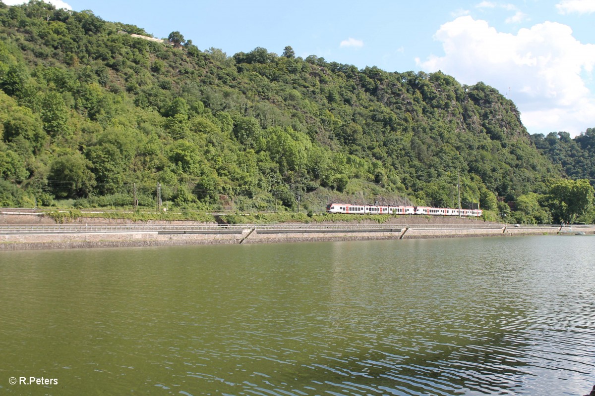 Zwei Vias auf dem Weg von Frankfurt/Main nach Neuwied bei St.Goarshausen. 16.07.14