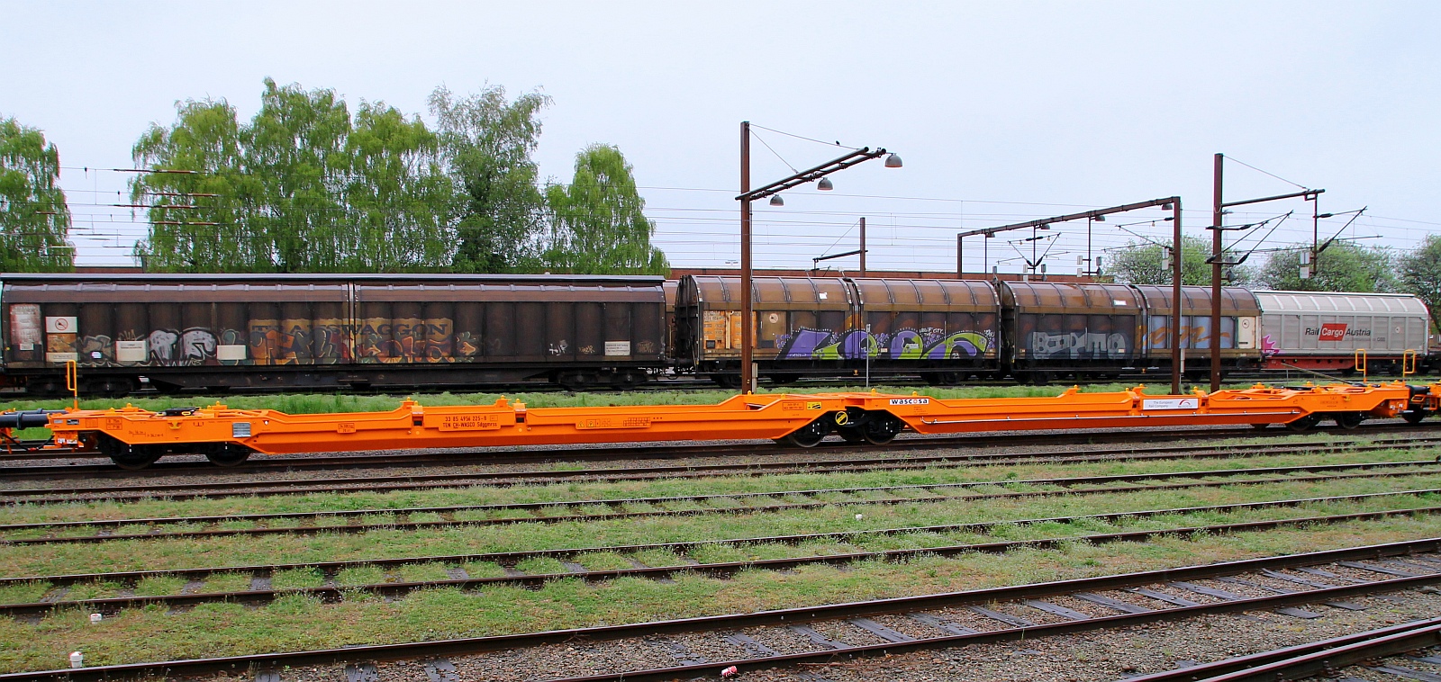 CH-WASCO 33 85 4956 225-8 Gattung Sdggmrss, REV/TVP/15.04.14, sechsachsiger Container-Tragwagen, Pattburg 02.05.2014
