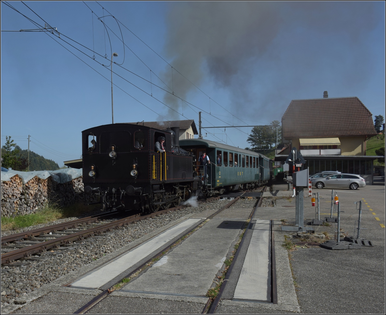 Dampftage Huttwil.

SMB Ed 3/4 2 fährt in Dürrenroth aus. Oktober 2023