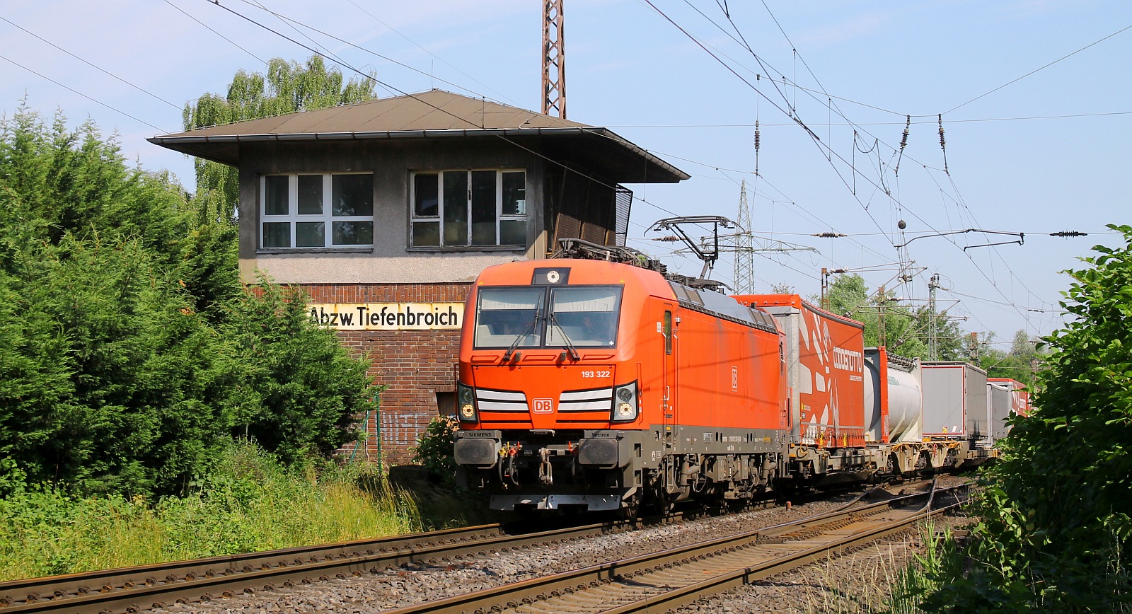 DB 193 322 mit Containerzug Abzw. Tiefenbroich 16.05.2023