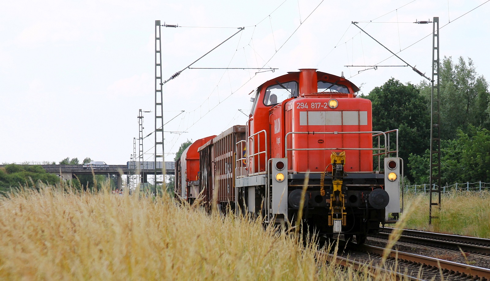 DB 294 817-2 mit Güterzug Kaarst 15.06.2023