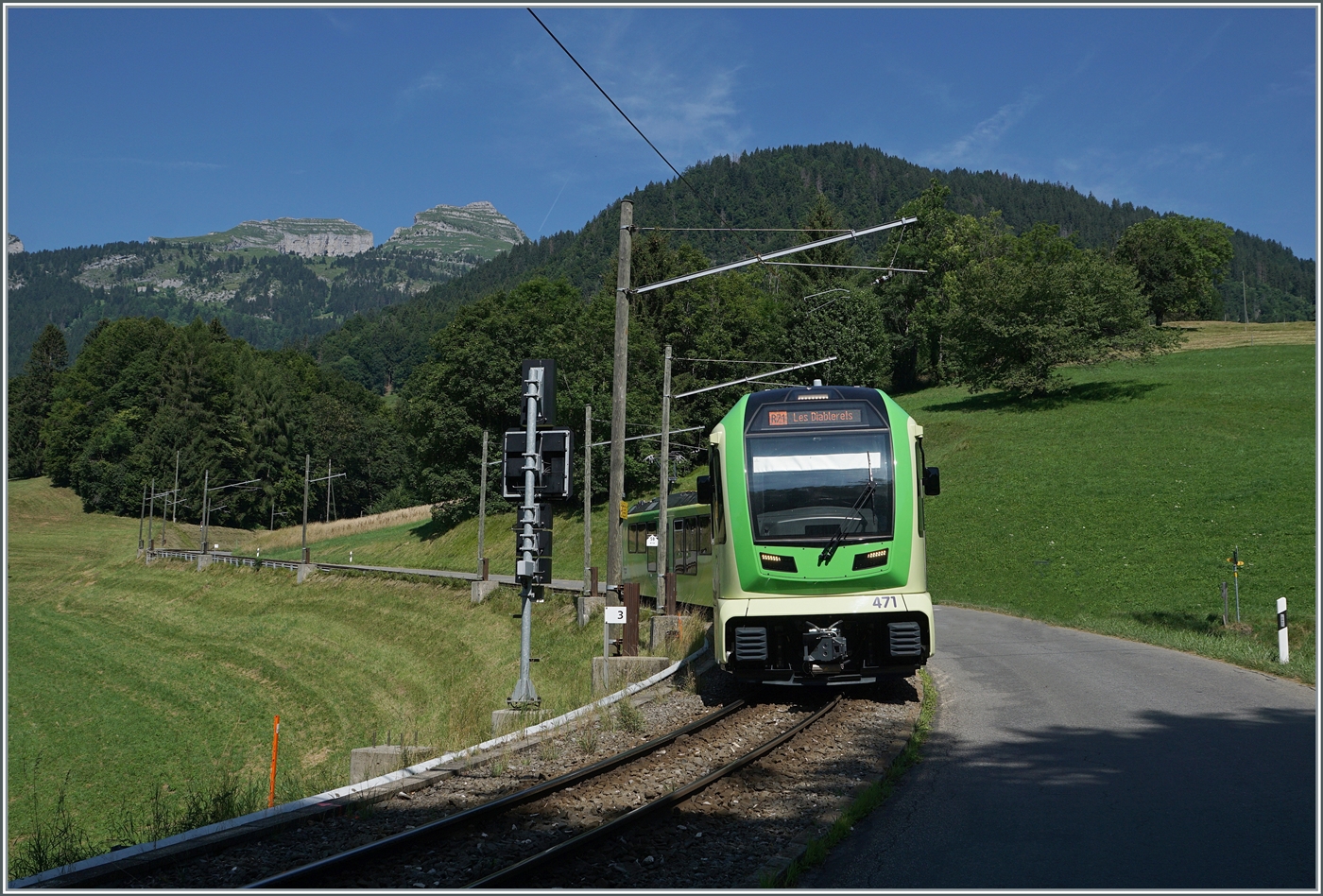 Der TPC ASD ABe 4/8 471 ist kurz vor Les Planches (Aigle) auf dem Weg nach Les Diablerets. 

27. Juli 2024