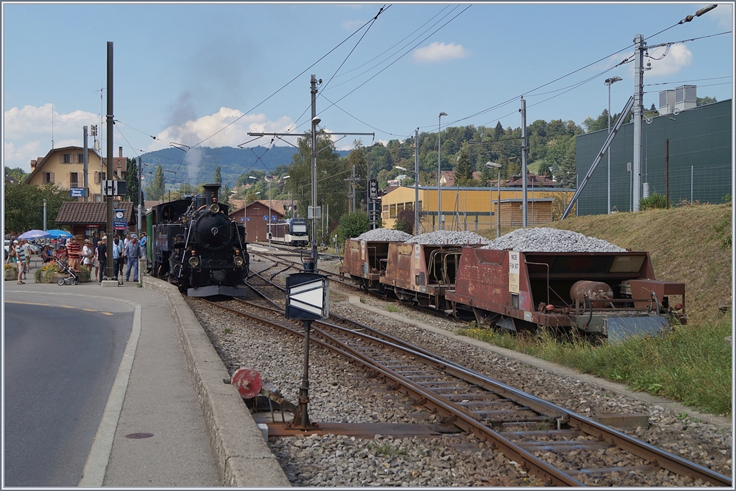 Die BFD HG 3/4 N° 3 der Blonay Chamby Bahn wartet in Blonay auf die Abfahrt nach Chamby.

19. August 2018