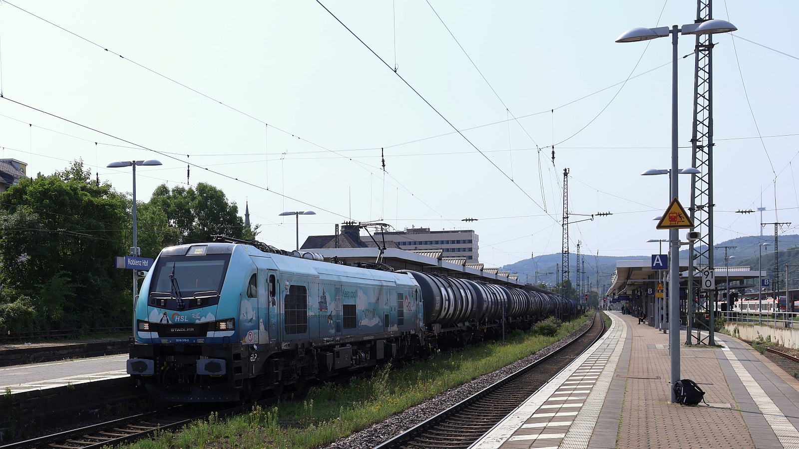 ELP/HSL 2019 319-3  Keep cool  mit langem Kesselzug Durchfahrt Koblenz Hbf. 12.08.2025