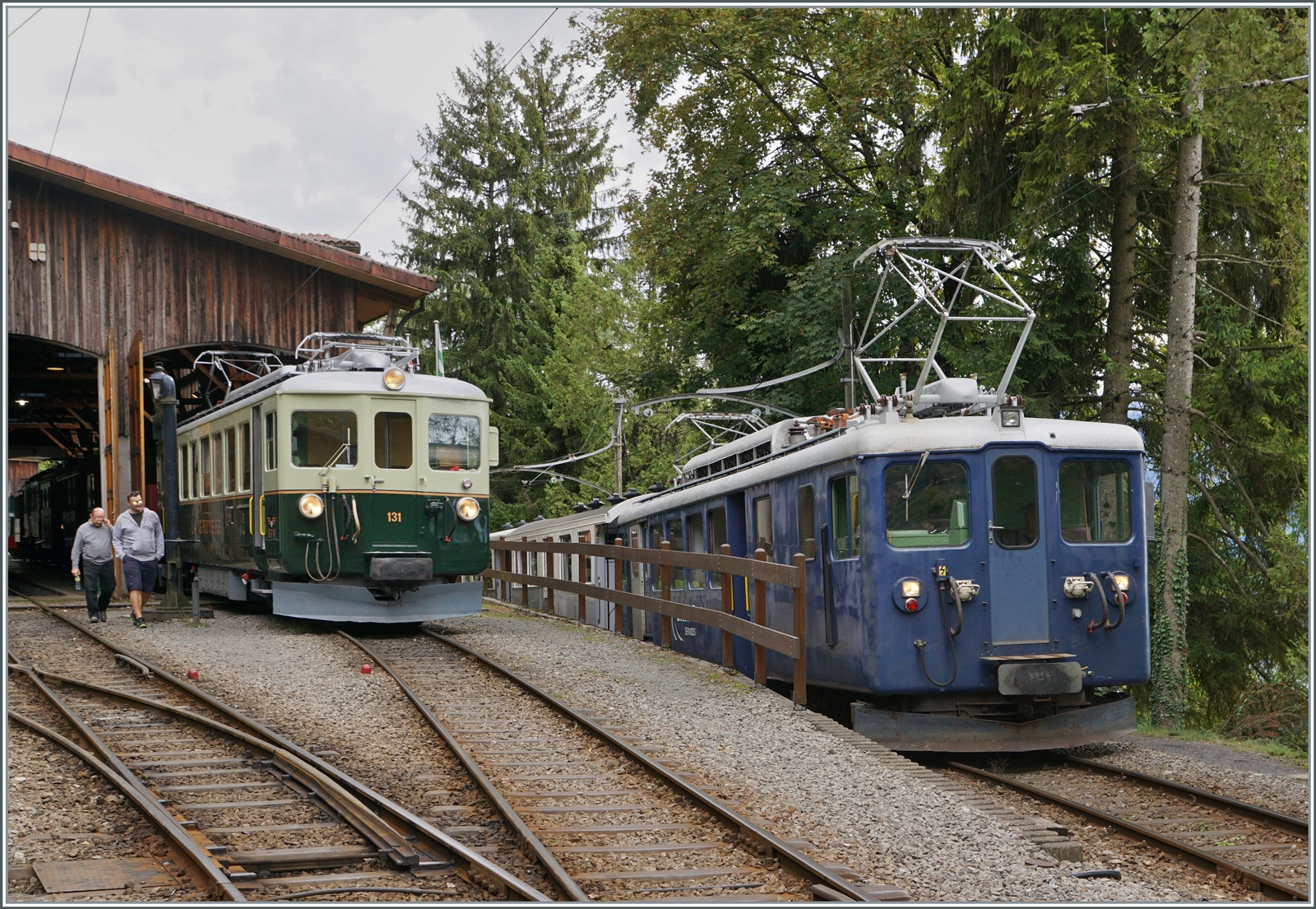 Il était une fois... les années 40 / Es war einmal: die 40er Jahre  - MOB BDe 4/4 3002 und GFM Ce 4/4 131 in Chaulin. 

10. September 2022