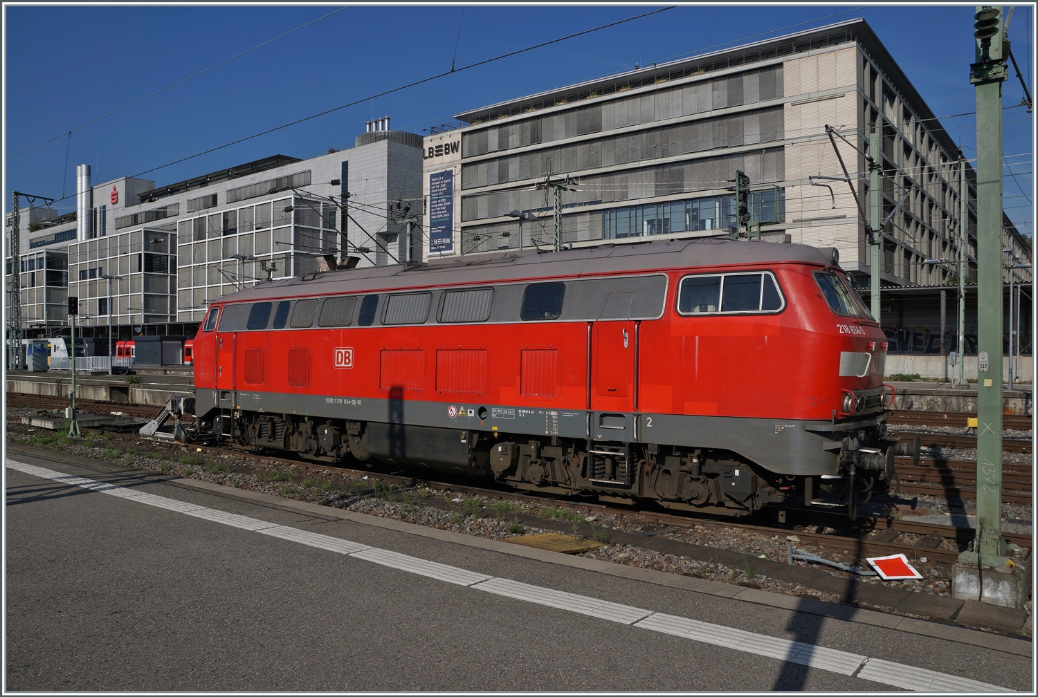 In Stuttgart Hbf abgestellt: Die DB 218 834-0. 

29. Aug. 2022
