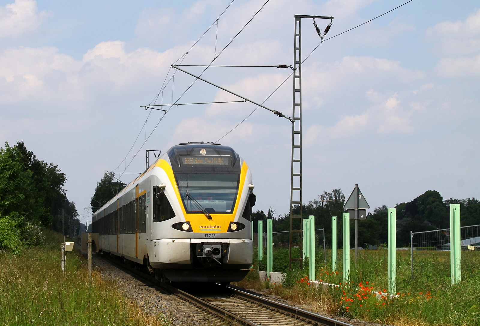 KEOLIS/Eurobahn ET7.13 0429 018/518 aufgenommen am Bü 12,2 bei Breyell 06.06.2024