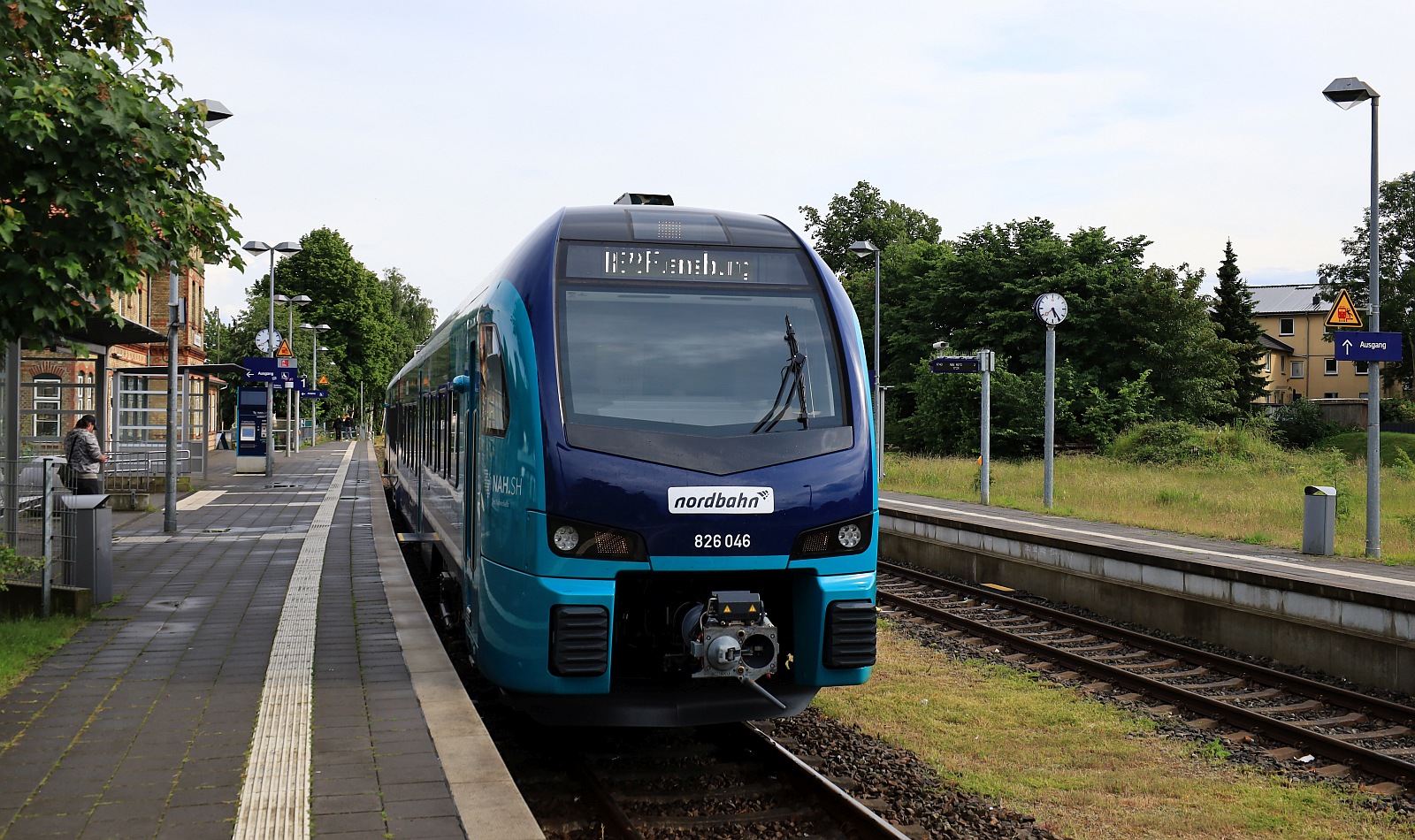 Nordbahn/SRSDE 2526 046-4/826 046-1 als RE 72 Bhf Süderbrarup 22.06.2024 I