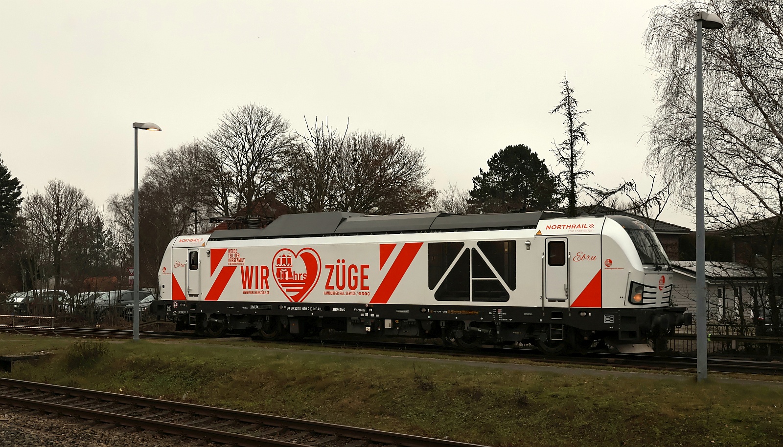 Northrail/HRS 2248 019-2  Ebru  beim umsetzen im/am Bhf Niebüll. 21.12.2025