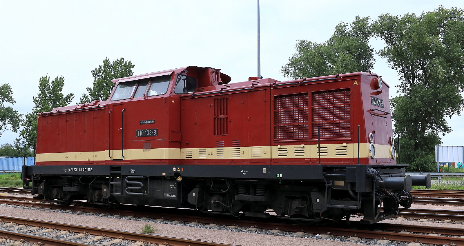 RegiobahnBitterfeldBerlin 110 108-8 oder 98 80 3201 110-4 D-RBB REV/ADAM/28.04.23. Dradenau 18.07.2026
