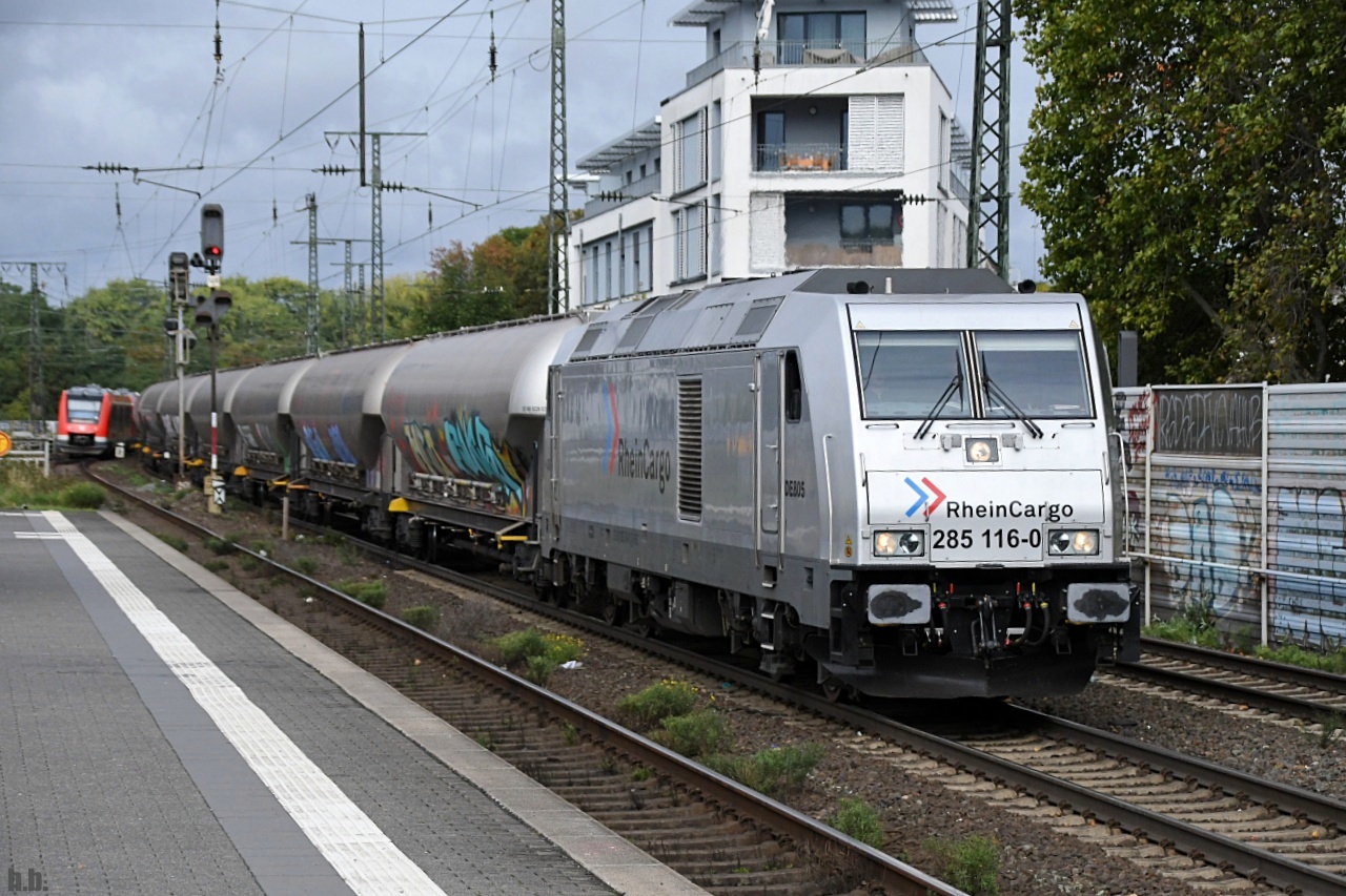 RHC 285 116 zog einen silozug duch kln sd,26.09.22