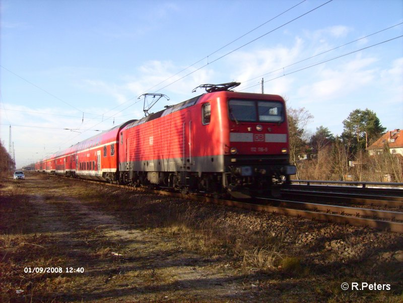 112 106-9 zieht ein RE1 Frankfurt/Oder durch Berlin-Friedrichshain. 09.01.08