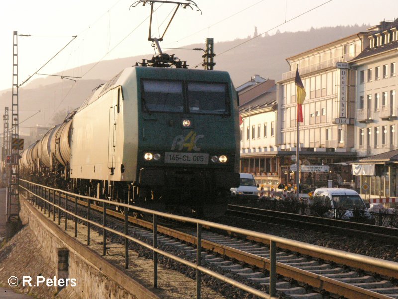 145 CL 005 durchfhrt Rdesheim an dem Rhein mit ein Kesselzug. 13.02.08