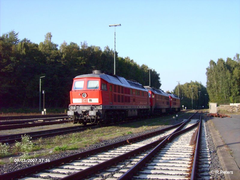 233 662-6 steht mit 4 anderen Ludmillas in Marktredwitz abgestellt. 23.09.07