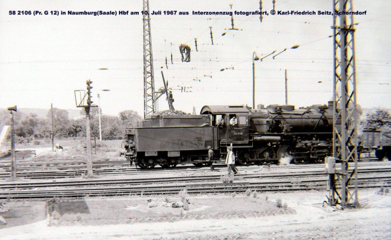 58 2106 in Naumburg (Saale) Hbf, fotografiert aus einem Interzonenzug; 10.07.1967 (Foto: Karl-Friedrich Seitz)