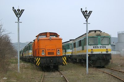 ARCO 5061.04-9 + KEG 2109 bei ARCO am Zementwerk Karsdorf; April 2005 (Foto: TfG/EK-Verlag)