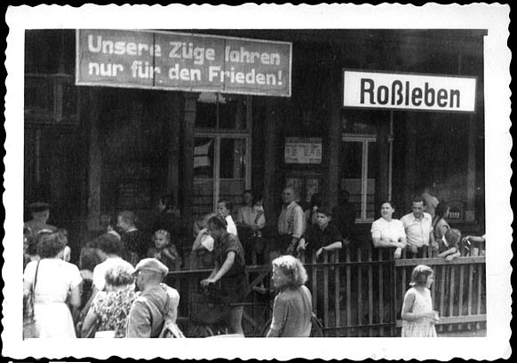 Bahnhof Ro�leben; 1955 (Foto: Wolfgang Heidenreich)
