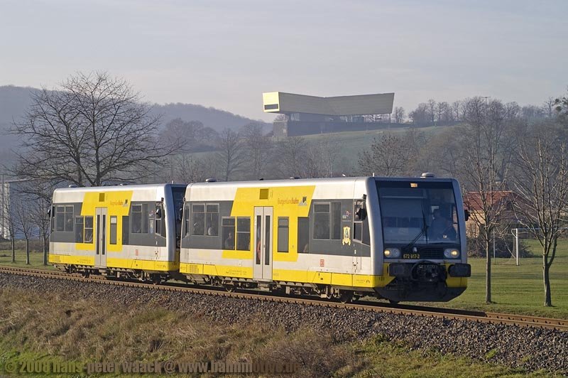 Burgenlandbahn 672 917-2  Erben Luther  + 672 903-2  Stadt Nebra  als Sonderzug von Ro�leben nach Naumburg (Saale) Ost bei Wangen; 30.11.2008 (Foto: Hans-Peter Waack, bahnmotive.de)