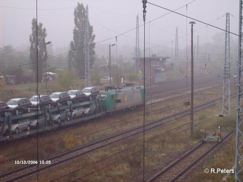 Der Zug nochmal von der Brcke aus fotografiert. 13.10.06