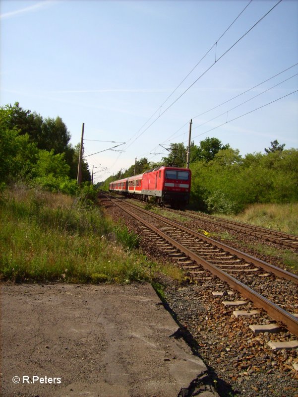 Etwas spter erwisch ich wieder 143 821-7 beim schieben. 14.06.06