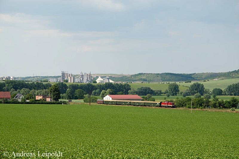 MTEG 204 354-5 mit dem DLr 99818 von Karsdorf nach Freyburg (Unstrut) bei Kirchscheidungen; 07.06.2008 (Foto: Andreas Leipoldt)