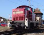 290 524-8 beim Rangieren im Bahnhof Wismar.(05.03.2011)